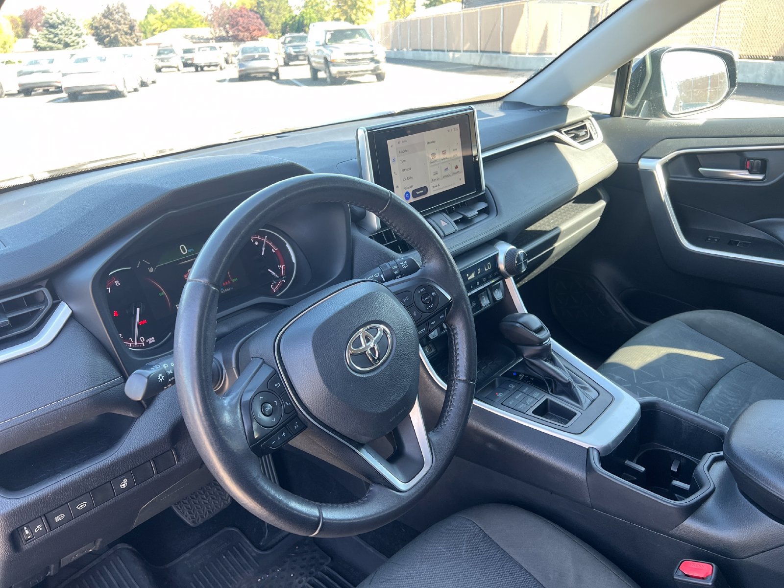 Used 2024 Toyota RAV4 XLE w/ Weather Package AWD/4WD image 32