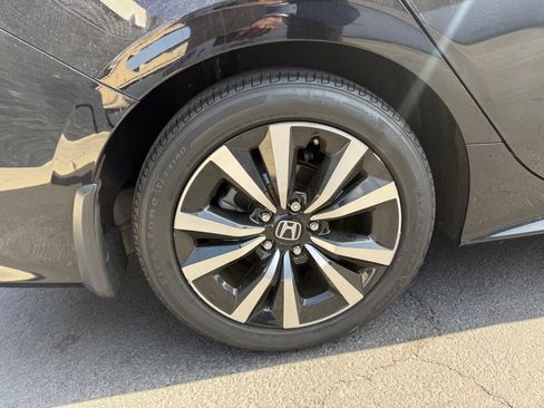 Used 2023 Honda Civic EX image 5