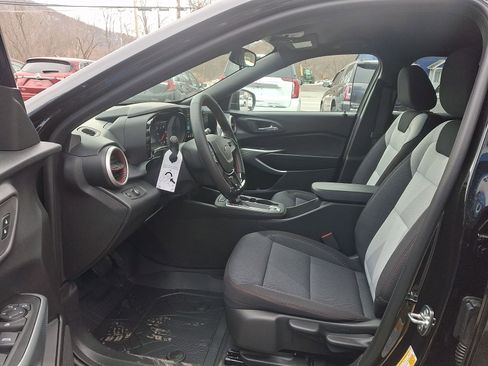 New 2026 Chevrolet Trax RS w/ Driver Confidence Package image 13