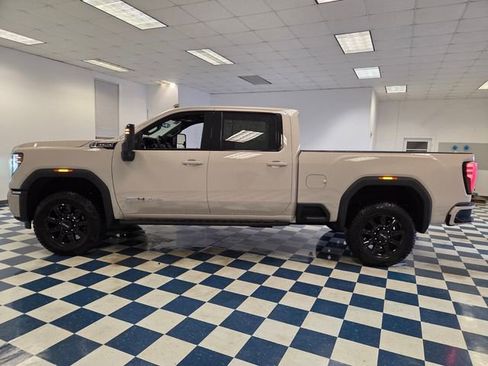 New 2026 GMC Sierra 2500 AT4 w/ AT4 Premium Plus Package image 5