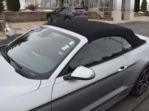 Used 2021 Ford Mustang Premium image 21