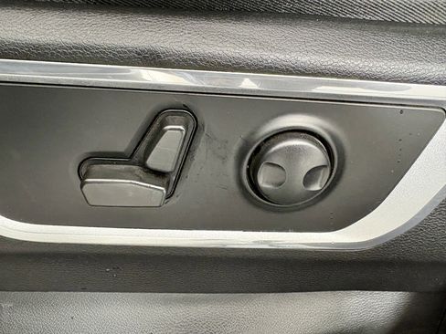 Used 2022 RAM 1500 Laramie image 12