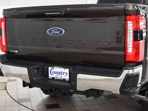 Used 2024 Ford F250 Lariat w/ Lariat Ultimate Package AWD/4WD image 22
