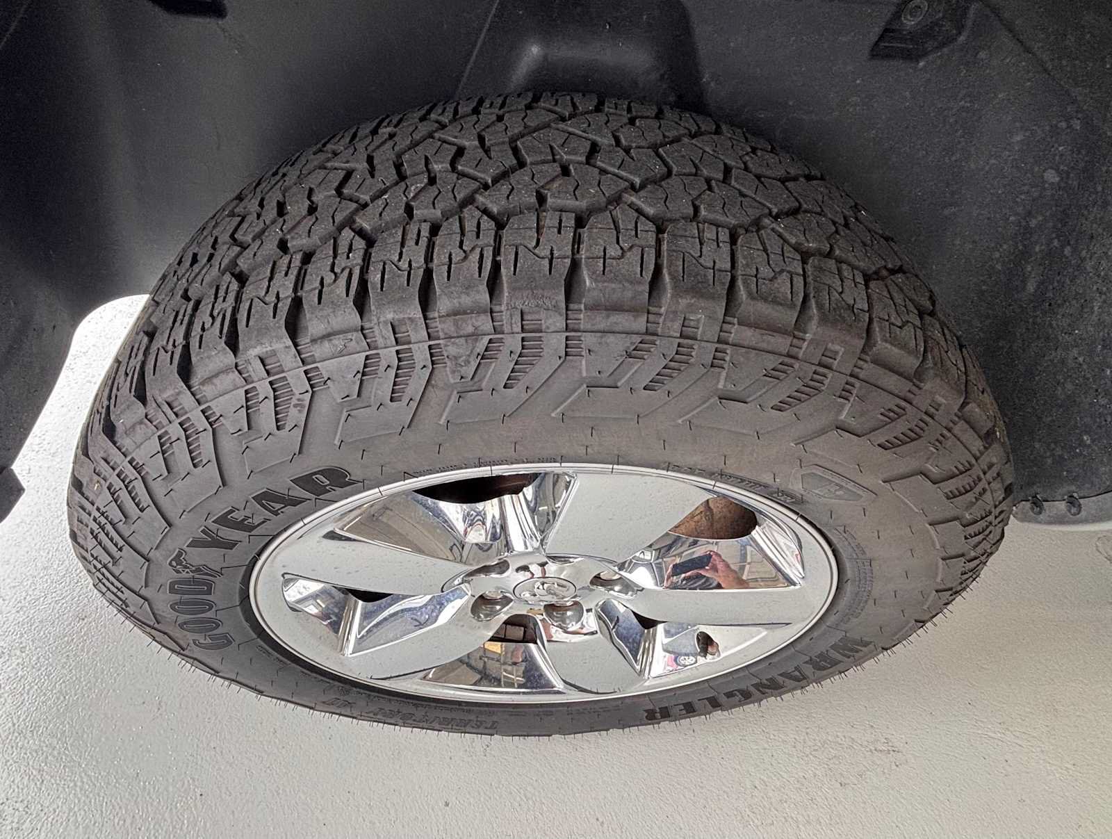 Used 2019 RAM 1500 Big Horn AWD/4WD image 10