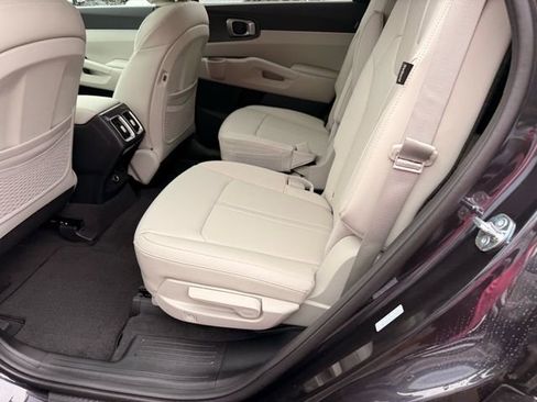 New 2025 Kia Sorento EX w/ Panoramic Sunroof Package FWD image 8