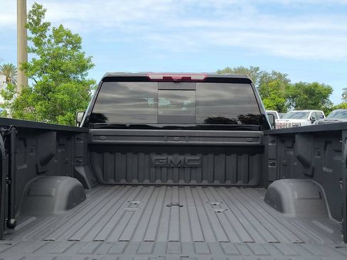 Used 2025 GMC Sierra 3500 Denali w/ Denali Reserve Package AWD/4WD image 12