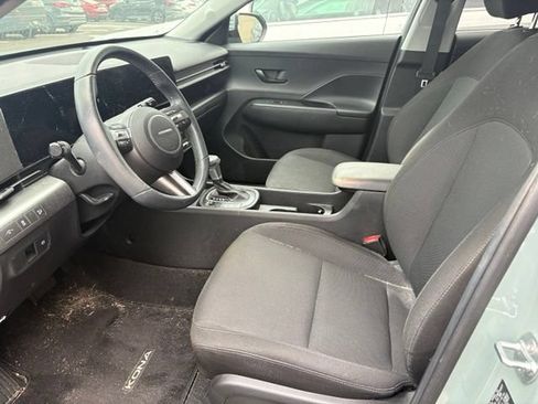 Used 2024 Hyundai Kona SEL FWD image 8