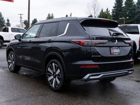 New 2026 Mitsubishi Outlander SEL image 4