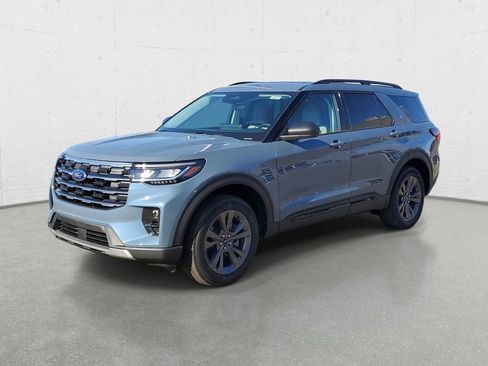 New 2026 Ford Explorer Active w/ Active Comfort Package AWD/4WD image 4