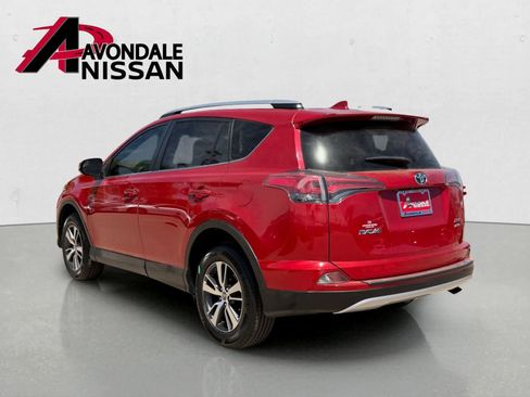 Used 2016 Toyota RAV4 XLE AWD/4WD image 4