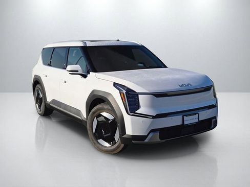 New 2026 Kia EV9 Wind AWD/4WD image 1