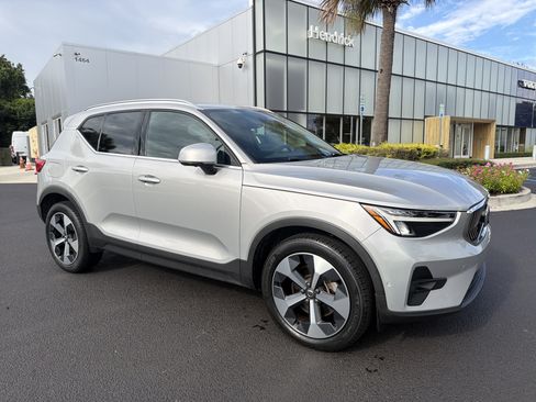 Certified 2023 Volvo XC40 B4 Plus w/ Driver Assist Package FWD image 63