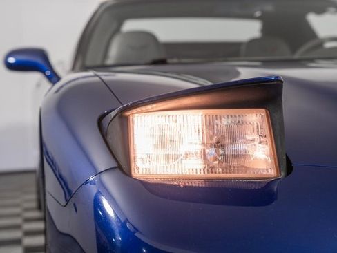 Used 2004 Chevrolet Corvette Convertible w/ Preferred Equipment Group image 13