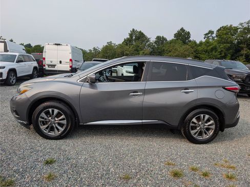 Used 2018 Nissan Murano SV AWD/4WD image 2