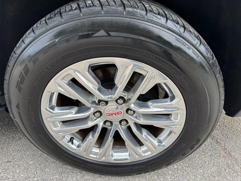 Used 2021 GMC Yukon SLT w/ SLT Premium Package image 26