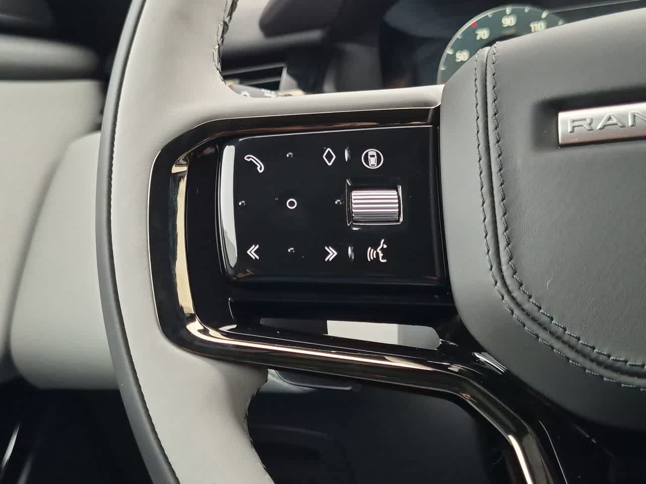 New 2026 Land Rover Range Rover Velar S AWD/4WD image 25
