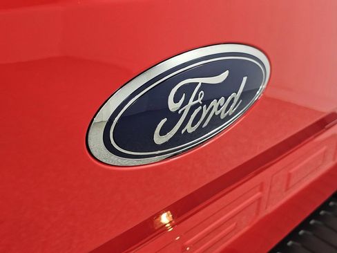 Used 2018 Ford F150 Lariat image 26