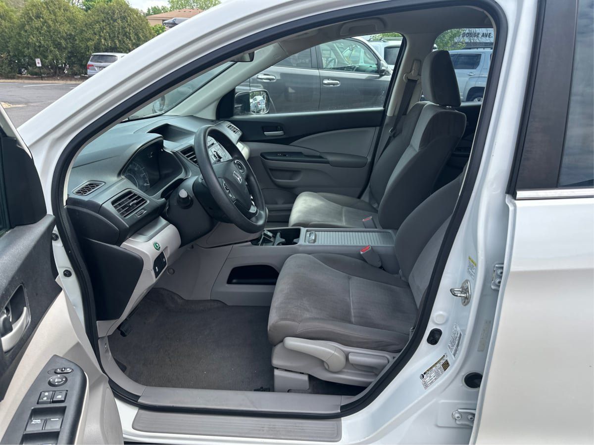 Used 2014 Honda CR-V LX image 9