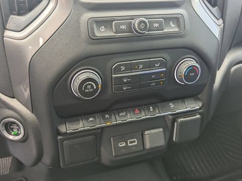 Used 2022 Chevrolet Silverado 1500 Custom Trail Boss w/ LPO, Dark Essentials Package AWD/4WD image 26