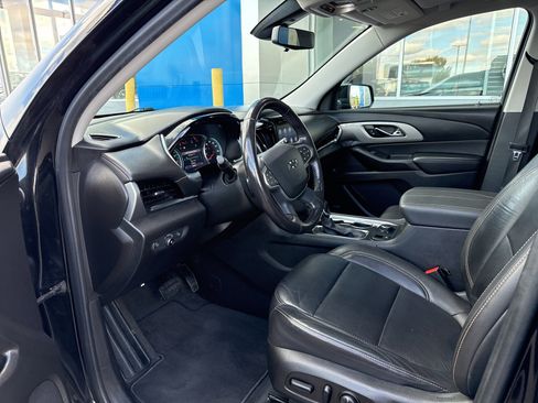 Used 2021 Chevrolet Traverse RS image 20