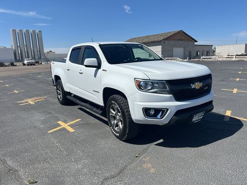 Used 2018 Chevrolet Colorado Z71 AWD/4WD image 1