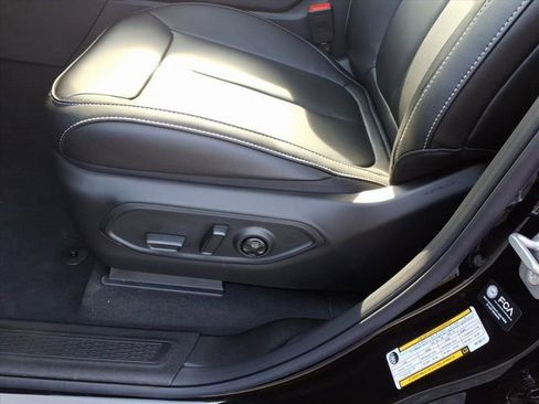 New 2025 Jeep Grand Cherokee L Limited image 8