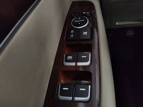 Used 2017 Kia Sorento EX image 27