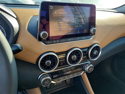 New 2025 Nissan Sentra SV w/ SV Premium Package image 9