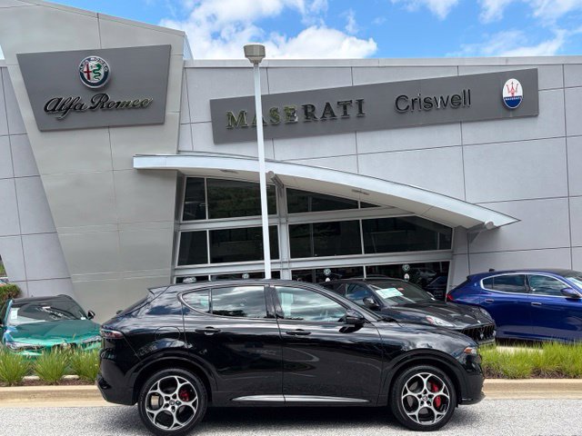 Used 2025 Alfa Romeo Tonale w/ Premium Package AWD/4WD image 4