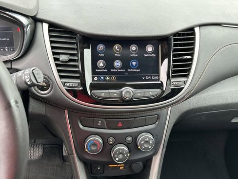 Used 2018 Chevrolet Trax LT w/ LT Convenience Package FWD image 23