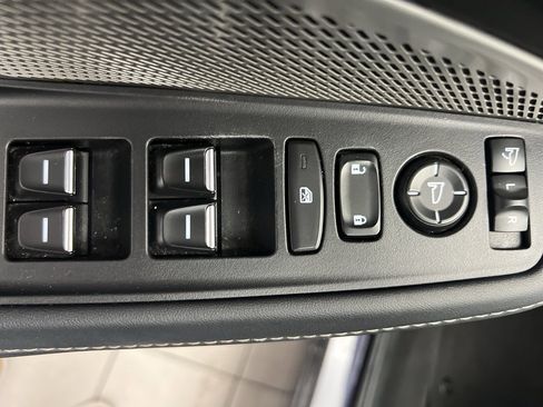 Used 2022 Acura MDX FWD w/ Technology Package image 14