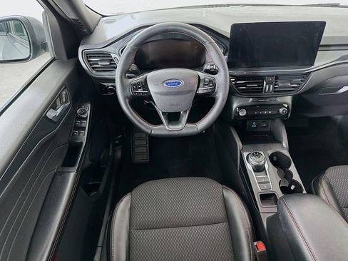 Used 2023 Ford Escape ST-Line w/ Tech Pack #1 image 4