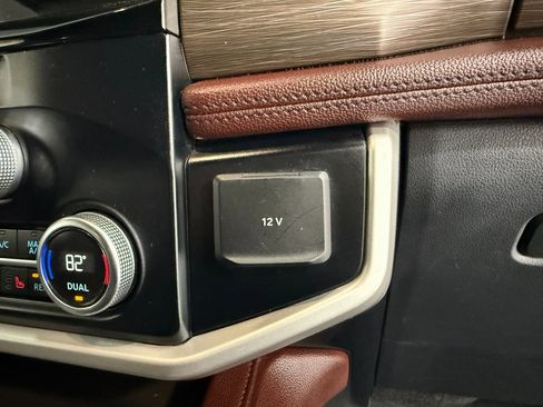 Used 2024 Ford Expedition Max Limited image 29