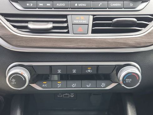 Used 2024 Nissan Altima 2.5 SV image 15