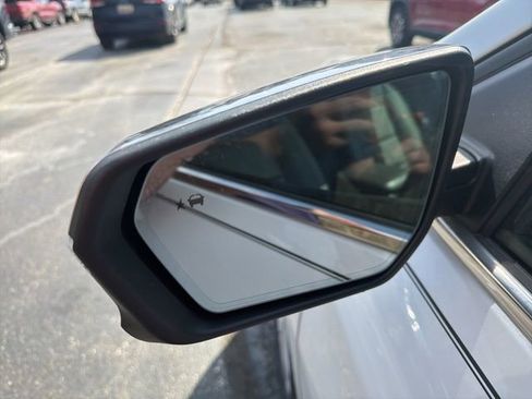 Certified 2019 Chevrolet Equinox Premier image 10