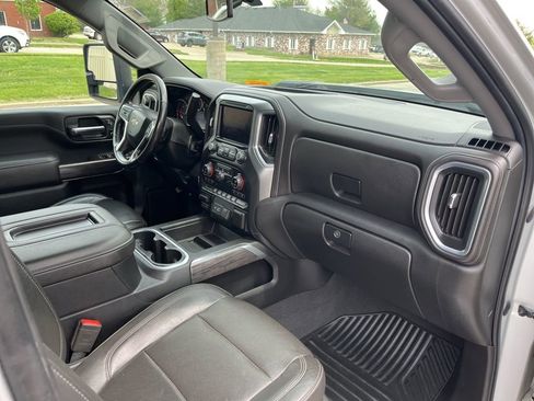 Used 2020 Chevrolet Silverado 3500 LTZ w/ LTZ Convenience Package AWD/4WD image 21