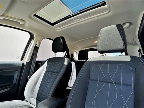 Used 2019 Ford EcoSport SE w/ SE Convenience Package FWD image 10