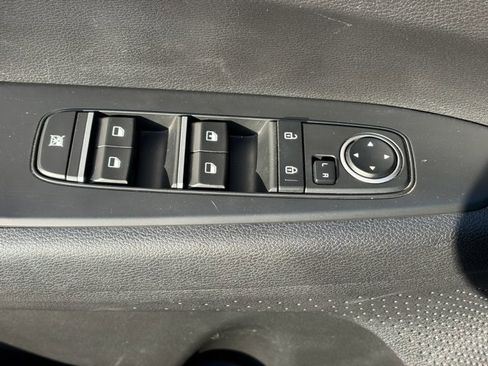 Certified 2023 Kia Forte LXS w/ LXS Technology Package FWD image 9