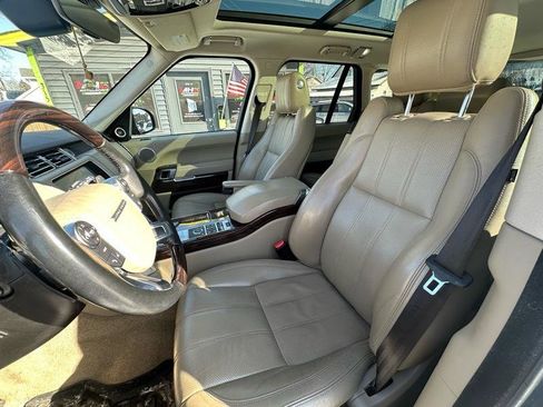 Used 2017 Land Rover Range Rover HSE image 8