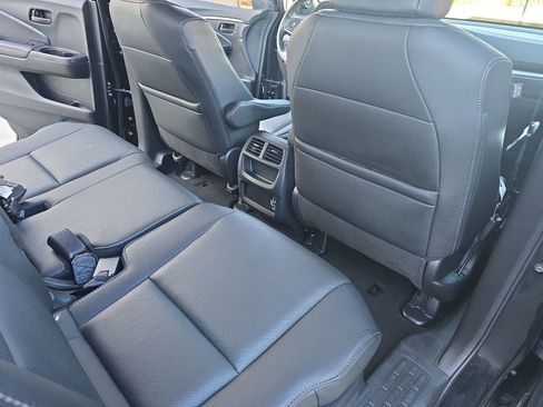 Used 2023 Honda Passport EX-L image 17