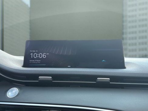 Used 2025 Genesis GV70 2.5T image 25