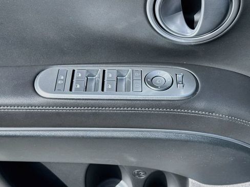 Certified 2026 Hyundai Palisade SEL Premium FWD image 18