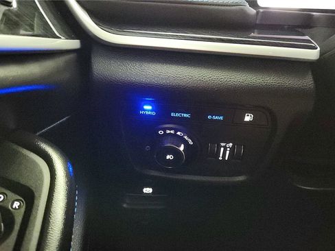 Used 2024 Jeep Grand Cherokee Trailhawk w/ Luxury Tech Group III image 40