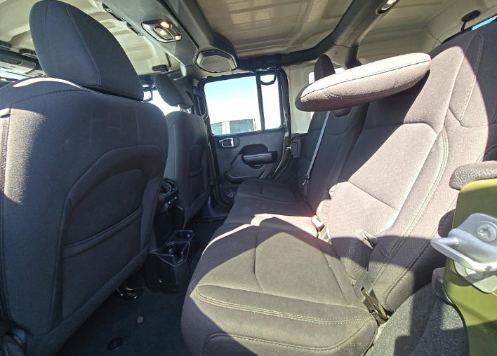 Used 2022 Jeep Wrangler Unlimited Sport AWD/4WD image 7
