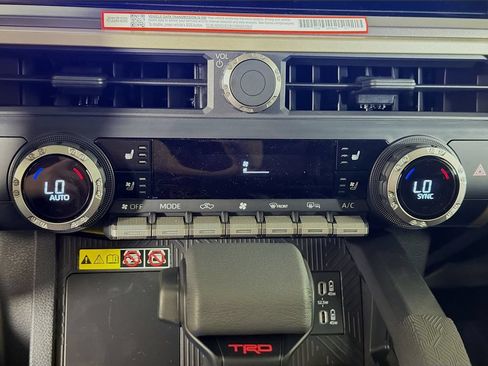 New 2026 Toyota Tacoma TRD Off-Road AWD/4WD image 16