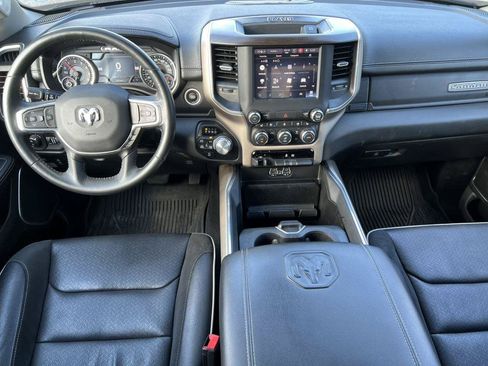 Used 2022 RAM 1500 Laramie AWD/4WD image 3