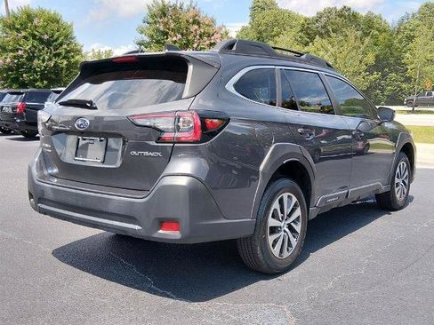 Used 2023 Subaru Outback Premium AWD/4WD image 5