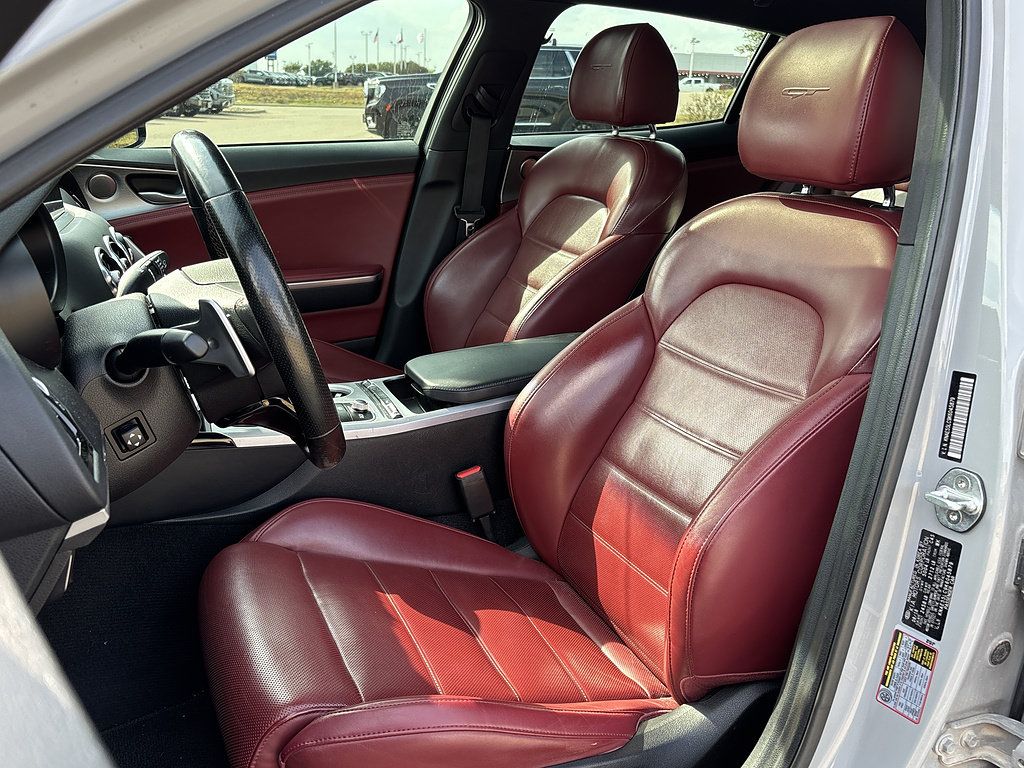 Used 2019 Kia Stinger GT2 RWD image 6