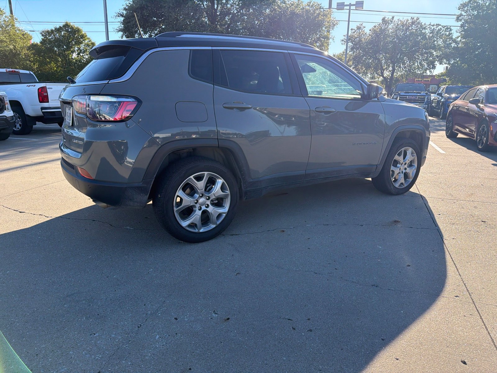 Used 2022 Jeep Compass Limited AWD/4WD image 4