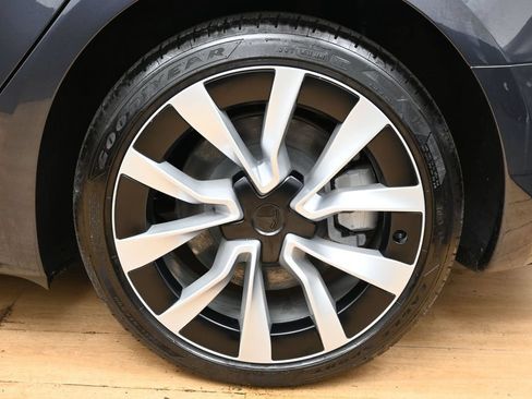 Used 2026 Tesla Model 3 RWD image 10